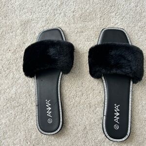 Anna Black Faux Fur Slippers with Silver Trim